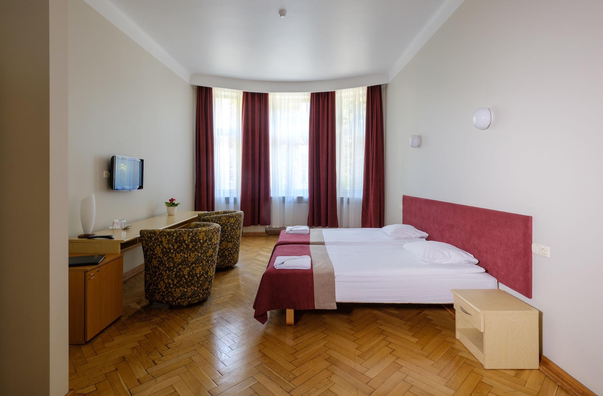 Hotel Metropolis Kowno Zewnętrze zdjęcie